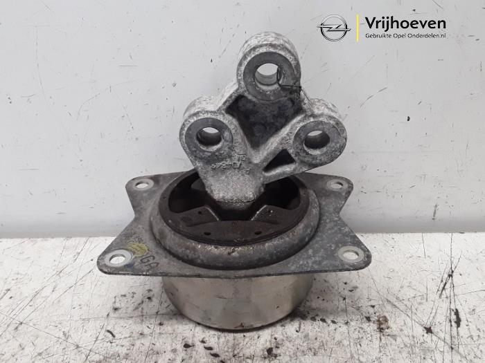 Used Engine mount Opel Vectra C GTS 2.2 16V Price € 20,00 Margin scheme offered by Autodemontage Vrijhoeven B.V.