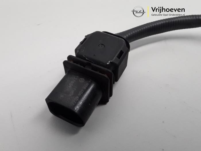 Lambda probe from a Opel Insignia 2.0 CDTI 16V 140 ecoFLEX 2014