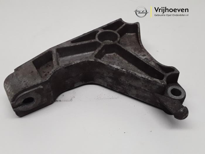 Gebrauchte Motorlager Opel Astra G (F08/48) 2.2 DTi 16V Preis € 20,00 Margenregelung angeboten von Autodemontage Vrijhoeven B.V.