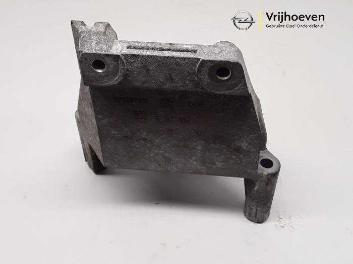 Used Engine mount Opel Corsa C (F08/68) 1.0 12V Price € 20,00 Margin scheme offered by Autodemontage Vrijhoeven B.V.