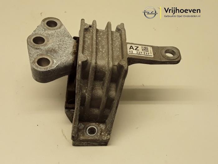 Used Engine mount Opel Insignia 2.0 CDTI 16V 160 Ecotec Price € 20,00 Margin scheme offered by Autodemontage Vrijhoeven B.V.