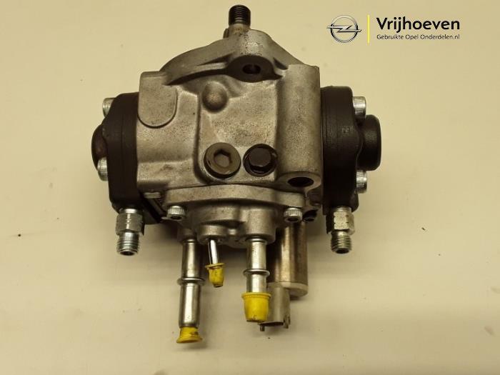 Kraftstoffpumpe Mechanisch van een Opel Insignia 1.6 CDTI 16V 2016