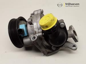 Usagé Pompe à eau Opel Insignia 1.6 CDTI 16V Prix € 100,00 Règlement à la marge proposé par Autodemontage Vrijhoeven B.V.