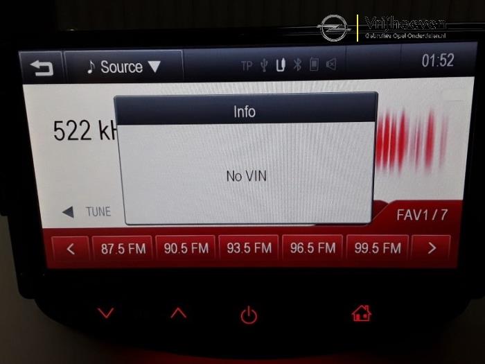 Module radio d'un Opel Corsa E 1.4 Turbo 16V 2015