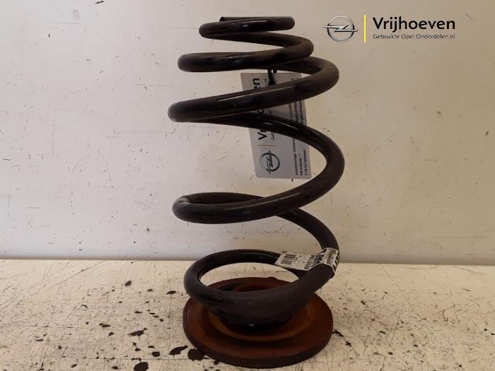 Rear coil spring from a Vauxhall Mokka/Mokka X 1.6 CDTI 16V 4x4 2016