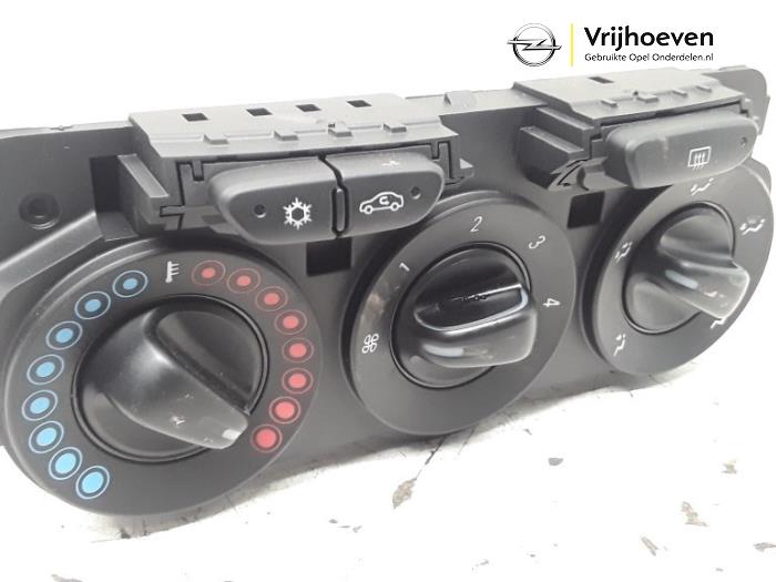 Heater control panel Opel Corsa E 1.4 16V 13399731