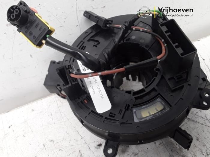 Airbagring from a Opel Corsa E 1.4 16V 2015