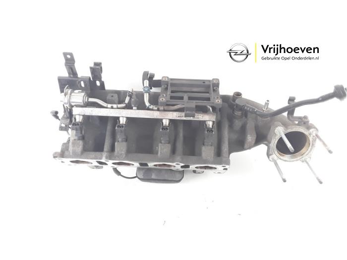 Używane Kolektor dolotowy Opel Corsa D 1.6i OPC 16V Turbo Cena € 100,00 Procedura marży oferowane przez Autodemontage Vrijhoeven B.V.