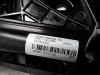 Zawias pokrywy bagaznika z Opel Cascada 2.0 CDTI 16V 2013
