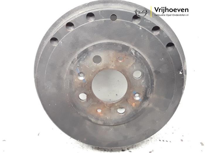 Używane Hamulec bebnowy tyl Opel Corsa D 1.3 CDTi 16V Ecotec Cena € 15,00 Procedura marży oferowane przez Autodemontage Vrijhoeven B.V.