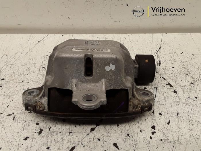 Used Engine mount Opel Mokka/Mokka X 1.7 CDTI 16V 4x2 Price € 60,00 Margin scheme offered by Autodemontage Vrijhoeven B.V.