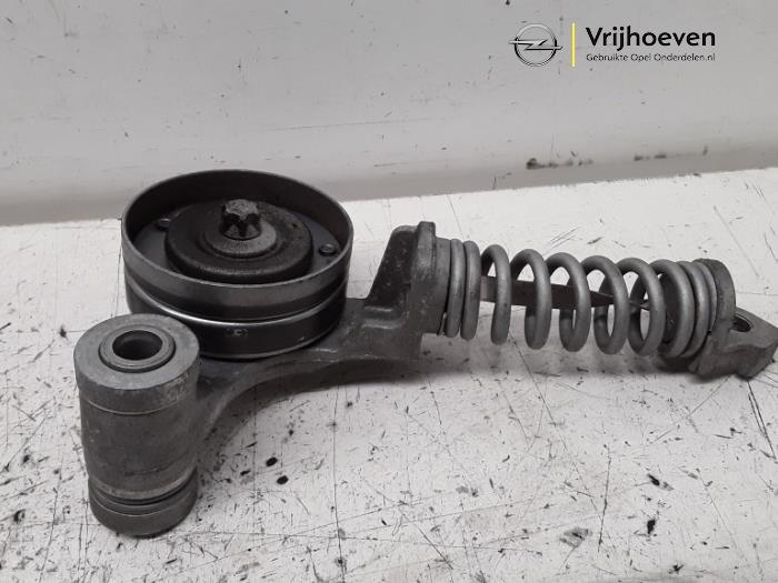 Usados Tensor correa múltiple Opel Corsa E 1.4 16V Precio € 20,00 Norma de margen ofrecido por Autodemontage Vrijhoeven B.V.