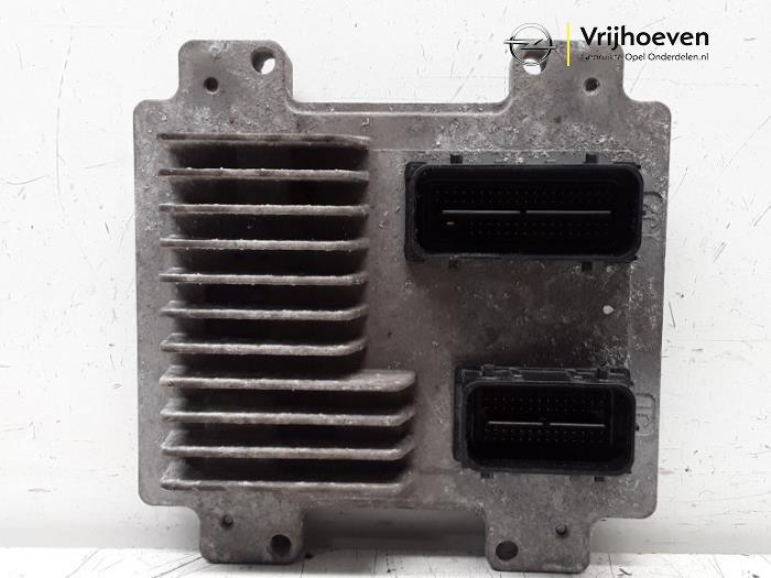 Used Engine management computer Opel Corsa E 1.4 16V Price € 100,00 Margin scheme offered by Autodemontage Vrijhoeven B.V.