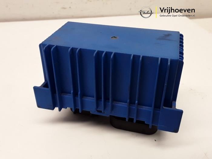 Glow plug relay Opel Corsa D 1.3 CDTi 16V ecoFLEX 55557760