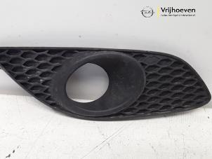 Used Fog light cover plate, right Opel Zafira (M75) Price € 15,00 Margin scheme offered by Autodemontage Vrijhoeven B.V.