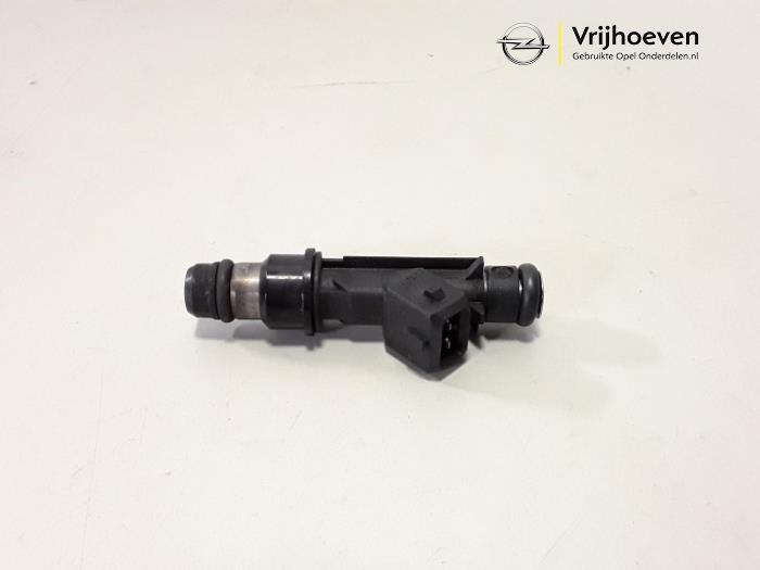 Injector (petrol injection) from a Opel Astra 2005
