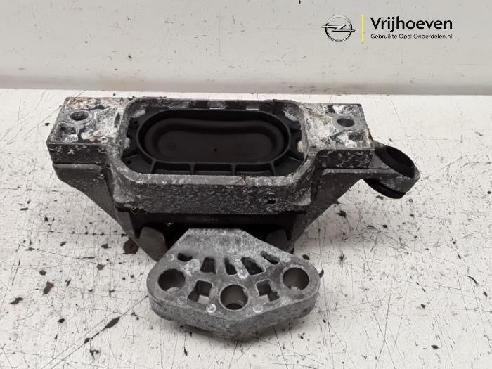 Engine mount from a Opel Insignia 2.0 CDTI 16V 130 Ecotec 2009