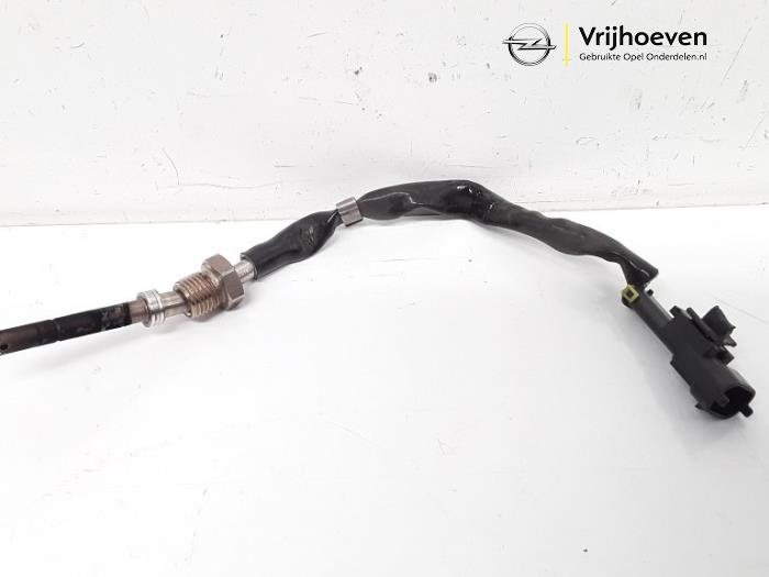 Begagnade Partikelfiltersensor Opel Antara 2.2 CDTI 16V 4x2 Pris € 45,00 Marginaltabell erbjuds av Autodemontage Vrijhoeven B.V.
