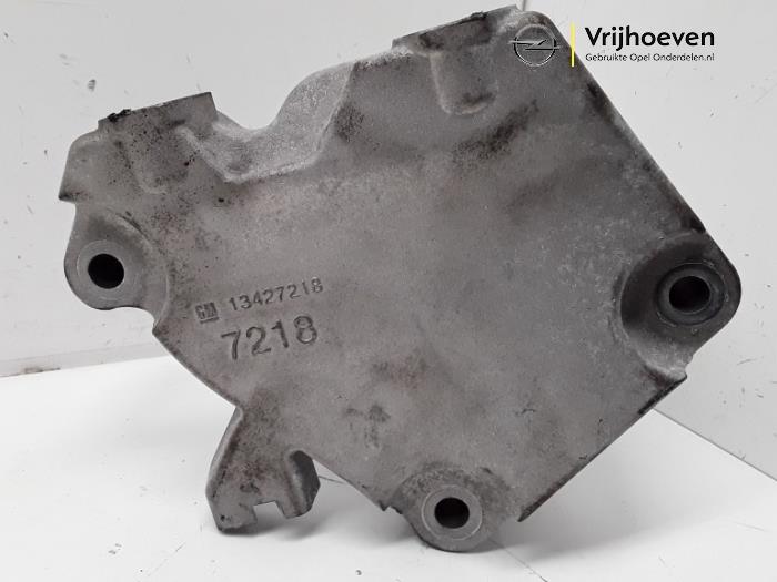 Usagé Support moteur Opel Corsa E 1.4 16V Prix € 25,00 Règlement à la marge proposé par Autodemontage Vrijhoeven B.V.
