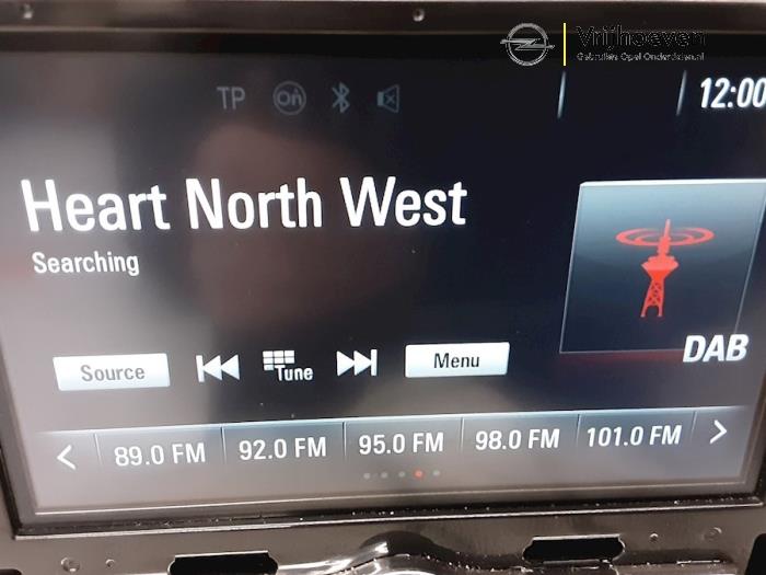 Radio Modul van een Opel Corsa E 1.4 Turbo 16V 2016