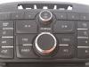 Panel de control de radio de un Opel Zafira Tourer (P12) 2.0 CDTI 16V 130 Ecotec 2015