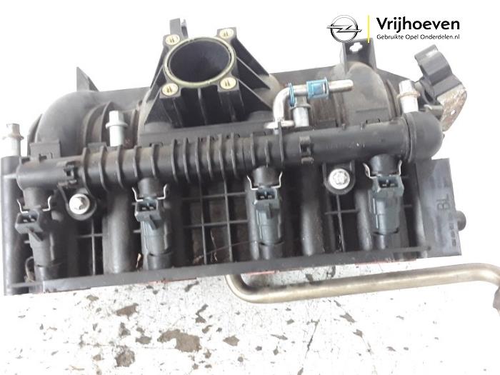 Używane Kolektor dolotowy Opel Corsa C (F08/68) 1.2 16V Cena € 100,00 Procedura marży oferowane przez Autodemontage Vrijhoeven B.V.