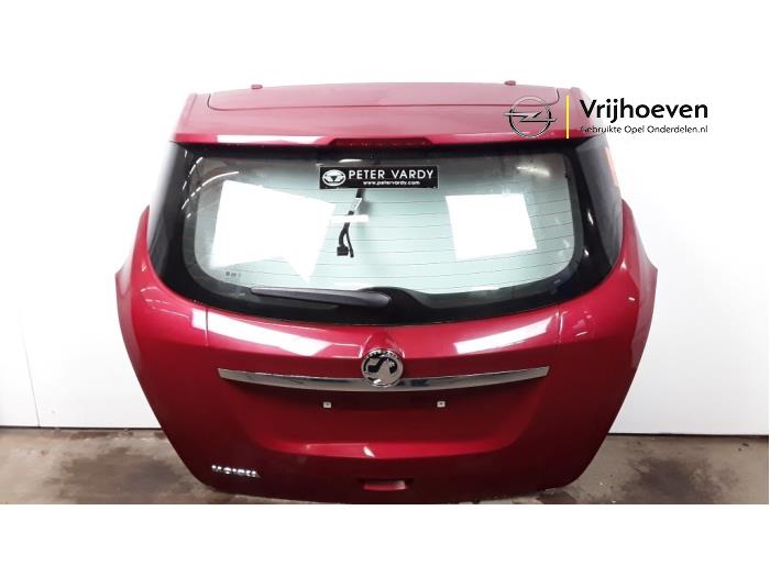 Hayon arrière d'un Vauxhall Mokka/Mokka X 1.6 16V EcoFlex 4x2 2015