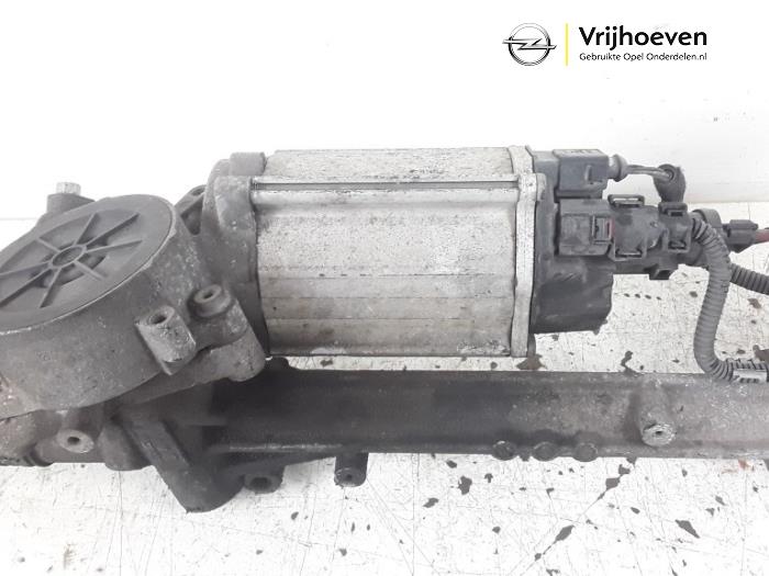 Steering box from a Opel Astra J (PC6/PD6/PE6/PF6) 1.4 16V ecoFLEX 2011