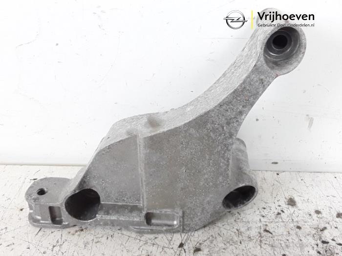 Used Engine mount Opel Astra K 1.4 Turbo 16V Price € 15,00 Margin scheme offered by Autodemontage Vrijhoeven B.V.