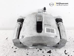 Used Front brake calliper, left Opel Crossland/Crossland X 1.2 Turbo 12V Price € 40,00 Margin scheme offered by Autodemontage Vrijhoeven B.V.