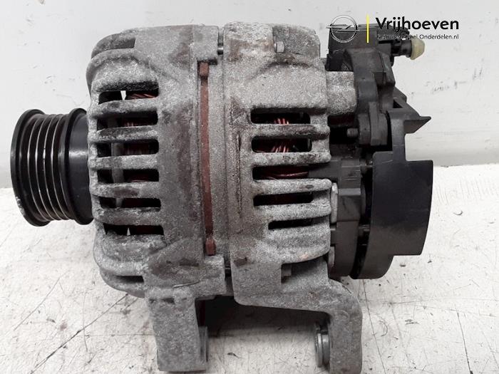 Begagnade Dynamo Opel Zafira (M75) 1.8 16V Ecotec Pris € 25,00 Marginaltabell erbjuds av Autodemontage Vrijhoeven B.V.