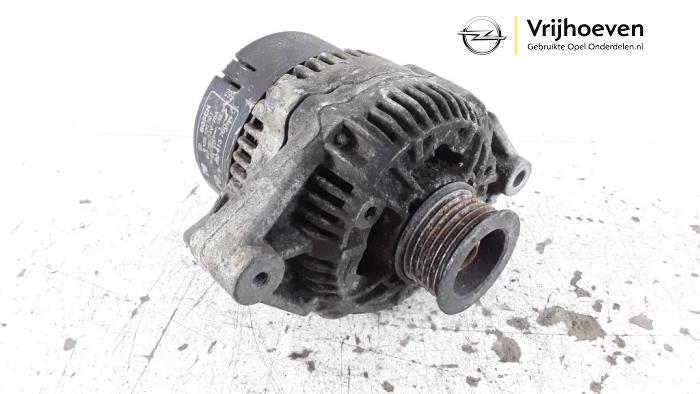 Usagé Dynamo Opel Astra F Caravan (51/52) 1.4i GL,Season 16V Prix € 20,00 Règlement à la marge proposé par Autodemontage Vrijhoeven B.V.