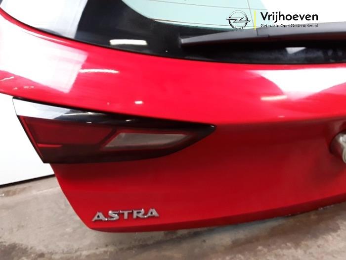Tylna klapa z Opel Astra K 1.0 Turbo 12V 2016