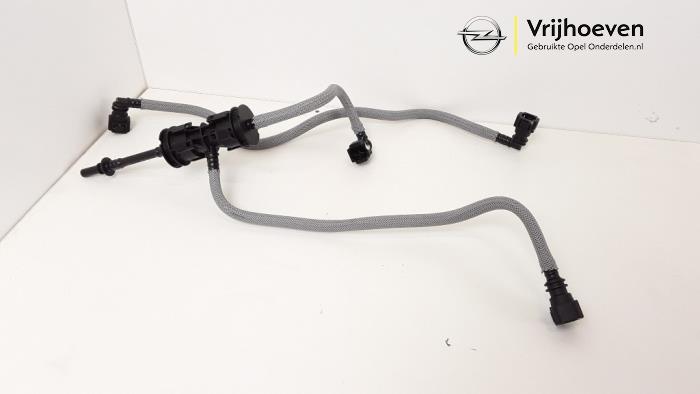Używane Zawór EVAP Opel Grandland (X) 1.2 Turbo 12V Cena € 20,00 Procedura marży oferowane przez Autodemontage Vrijhoeven B.V.