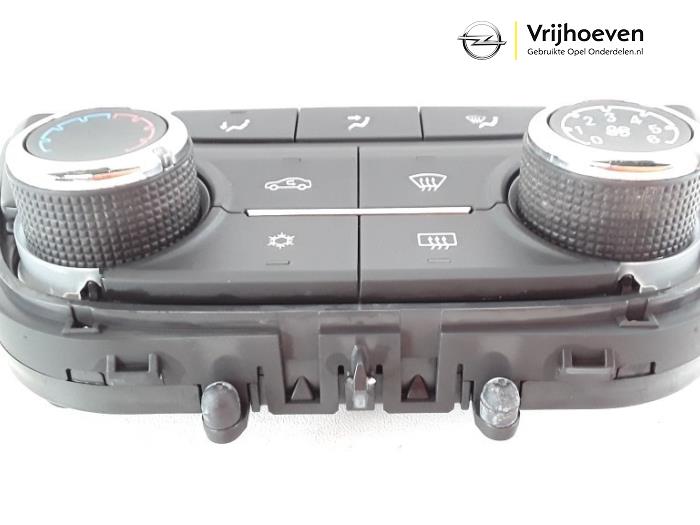 Panel de control de calefacción de un Opel Zafira Tourer (P12) 1.6 CDTI 16V ecoFLEX 136 2013