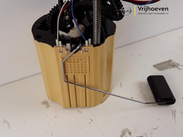 Pompe carburant électrique d'un Opel Zafira Tourer (P12) 1.6 CDTI 16V ecoFLEX 136 2013