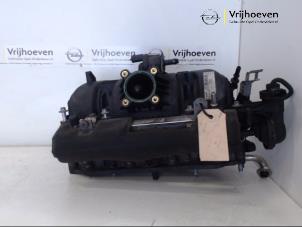 Używane Kolektor dolotowy Opel Corsa D 1.4 16V Twinport Cena € 150,00 Procedura marży oferowane przez Autodemontage Vrijhoeven B.V.