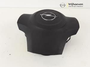 Usagé Airbag gauche (volant) Opel Corsa D 1.4 16V Twinport Prix € 40,00 Règlement à la marge proposé par Autodemontage Vrijhoeven B.V.