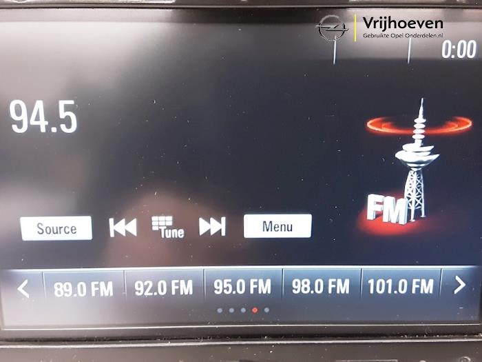Radio z Opel Corsa E 1.3 CDTi 16V ecoFLEX 2017