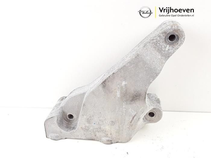 Gebrauchte Motorlager Opel Karl 1.0 12V Preis € 30,00 Margenregelung angeboten von Autodemontage Vrijhoeven B.V.