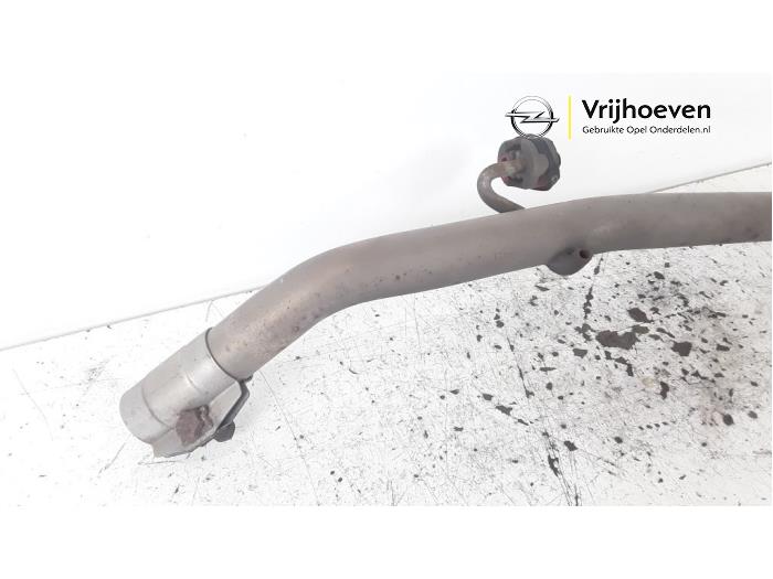 Auspuff Enddämpfer van een Opel Adam 1.2 16V 2013