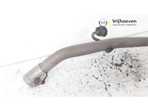 Auspuff Enddämpfer van een Opel Adam 1.2 16V 2013
