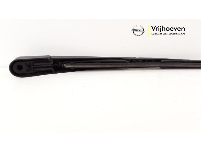 Rear wiper arm from a Opel Grandland/Grandland X 1.6 CDTi 120 2018