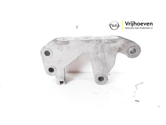 Used Engine mount Opel Mokka/Mokka X 1.6 CDTI 16V 4x2 Price € 20,00 Margin scheme offered by Autodemontage Vrijhoeven B.V.