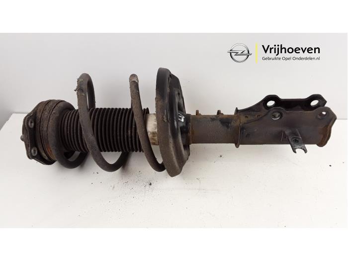 Front shock absorber rod, left from a Opel Insignia Grand Sport 2.0 CDTI 16V 2017