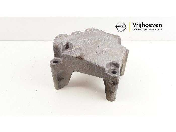 Used Engine mount Opel Mokka X 1.4 Turbo 16V Price € 25,00 Margin scheme offered by Autodemontage Vrijhoeven B.V.