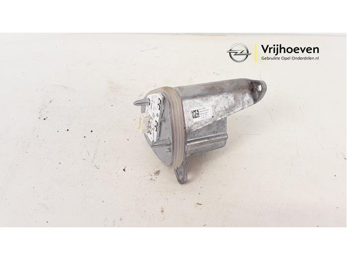 Używane Lampa LED Opel Crossland (X) 1.2 Turbo 12V Euro 6 Cena € 50,00 Procedura marży oferowane przez Autodemontage Vrijhoeven B.V.