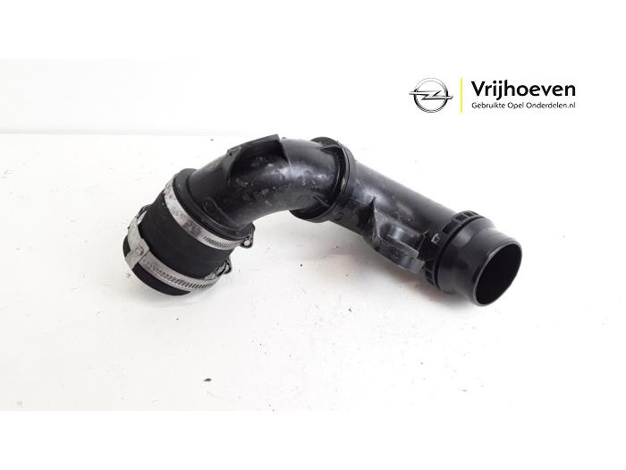 Gebrauchte Intercooler Rohr Opel Crossland (X) 1.2 Turbo 12V Euro 6 Preis € 30,00 Margenregelung angeboten von Autodemontage Vrijhoeven B.V.
