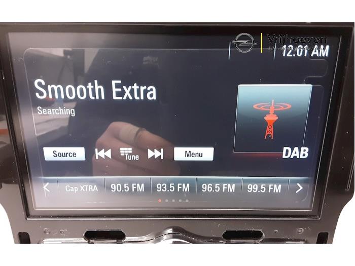 Module radio d'un Opel Zafira Tourer (P12) 1.4 Turbo 16V Ecotec 2017