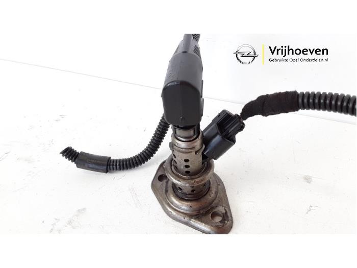 Adblue Injektor van een Opel Zafira Tourer (P12) 2.0 CDTI 16V 170 Ecotec 2015